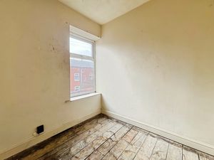 Bedroom- click for photo gallery